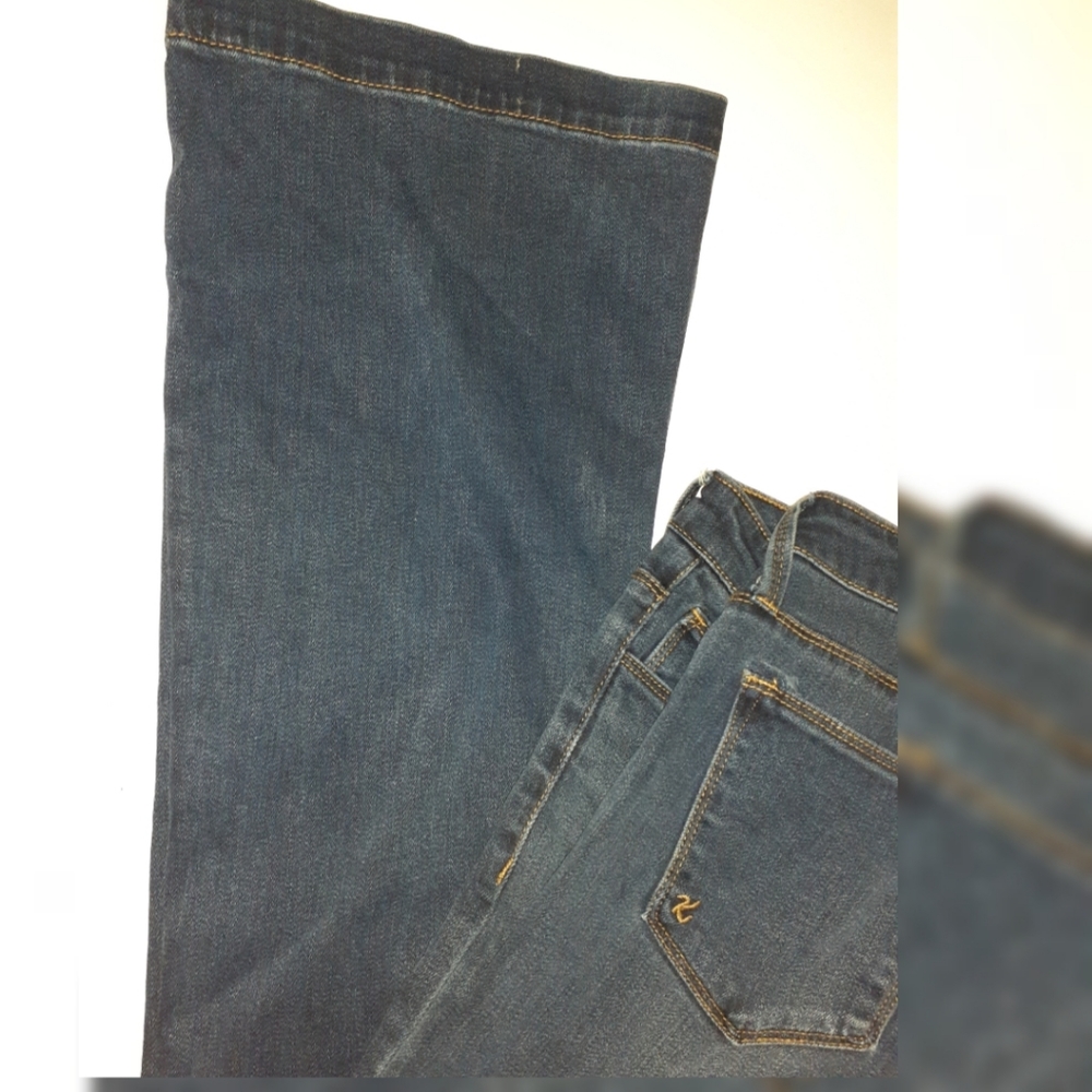 Kut from the Kloth Farrah Baby Bootcut Denim Jeans - Picture 7 of 8